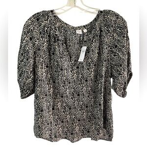 GAP - New With Tags - Elegant Black and White Patterned Women's Blouse - Size M